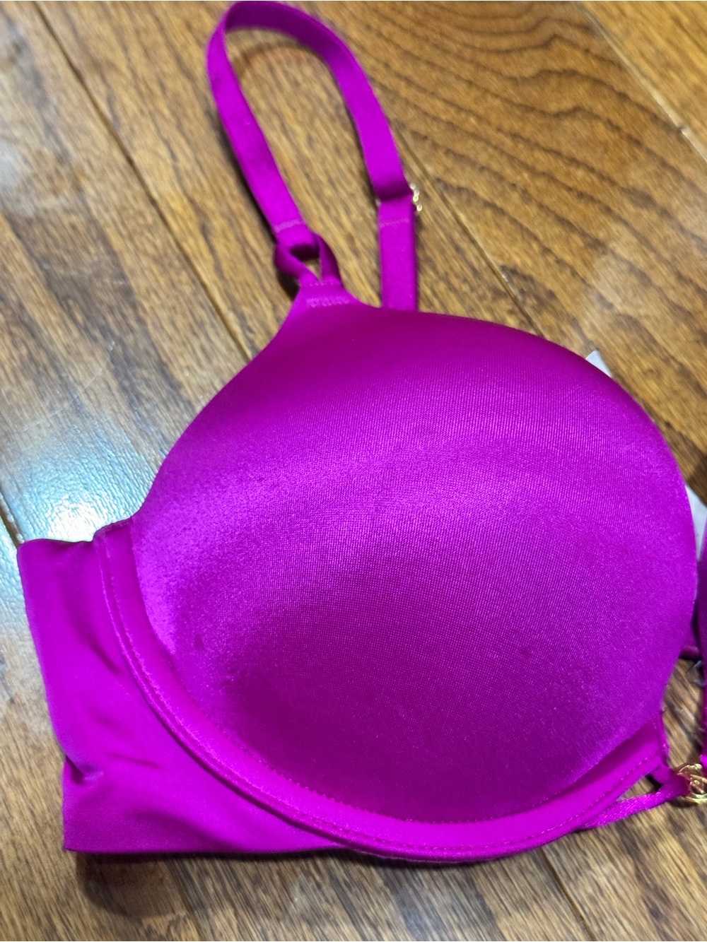 Victoria’s Secret Bombshell Satin Plunge RARE Pink Push Up Bra Adds 2 Cups 34B - Picture 3 of 9